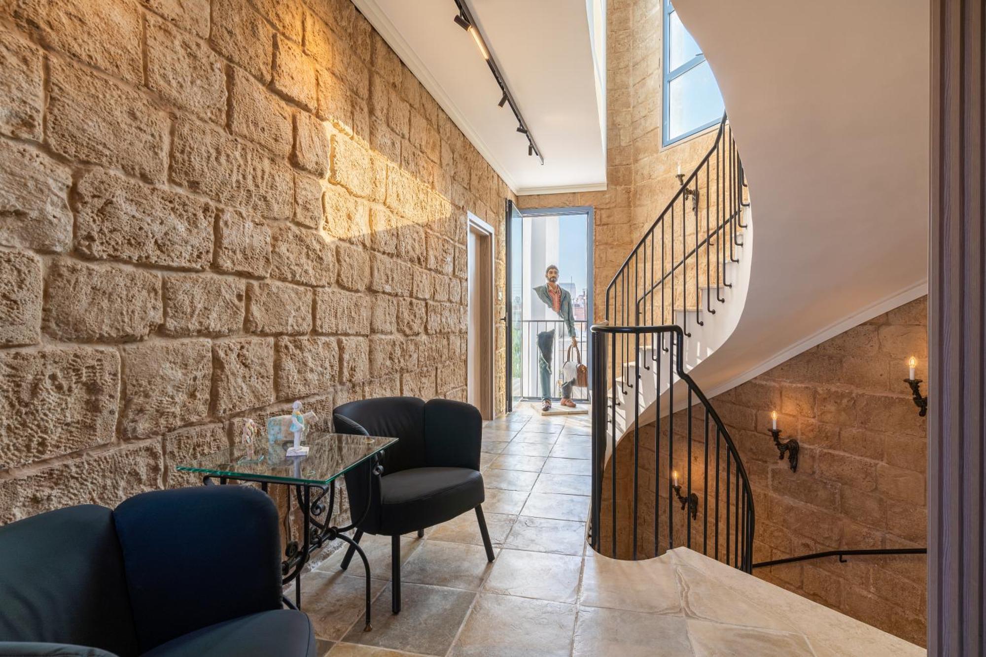Le Voyageur By The Sea - Furnished Rooms Larnaca Ngoại thất bức ảnh
