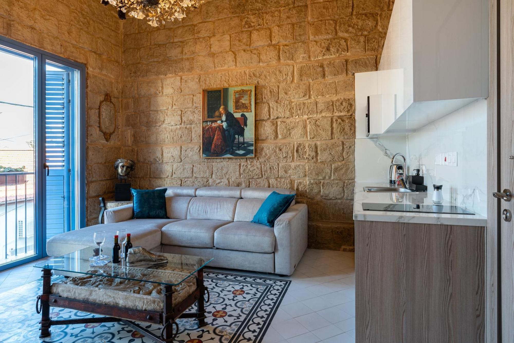 Le Voyageur By The Sea - Furnished Rooms Larnaca Ngoại thất bức ảnh