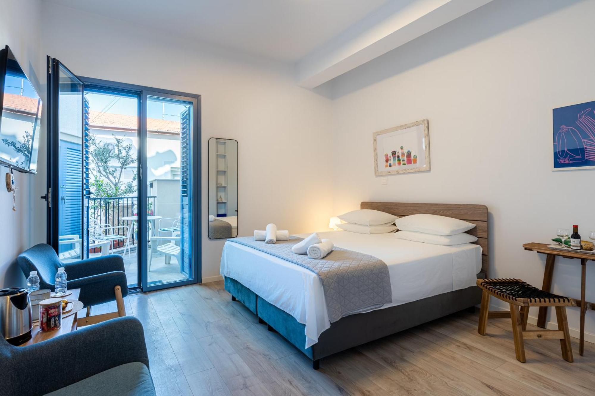 Le Voyageur By The Sea - Furnished Rooms Larnaca Ngoại thất bức ảnh