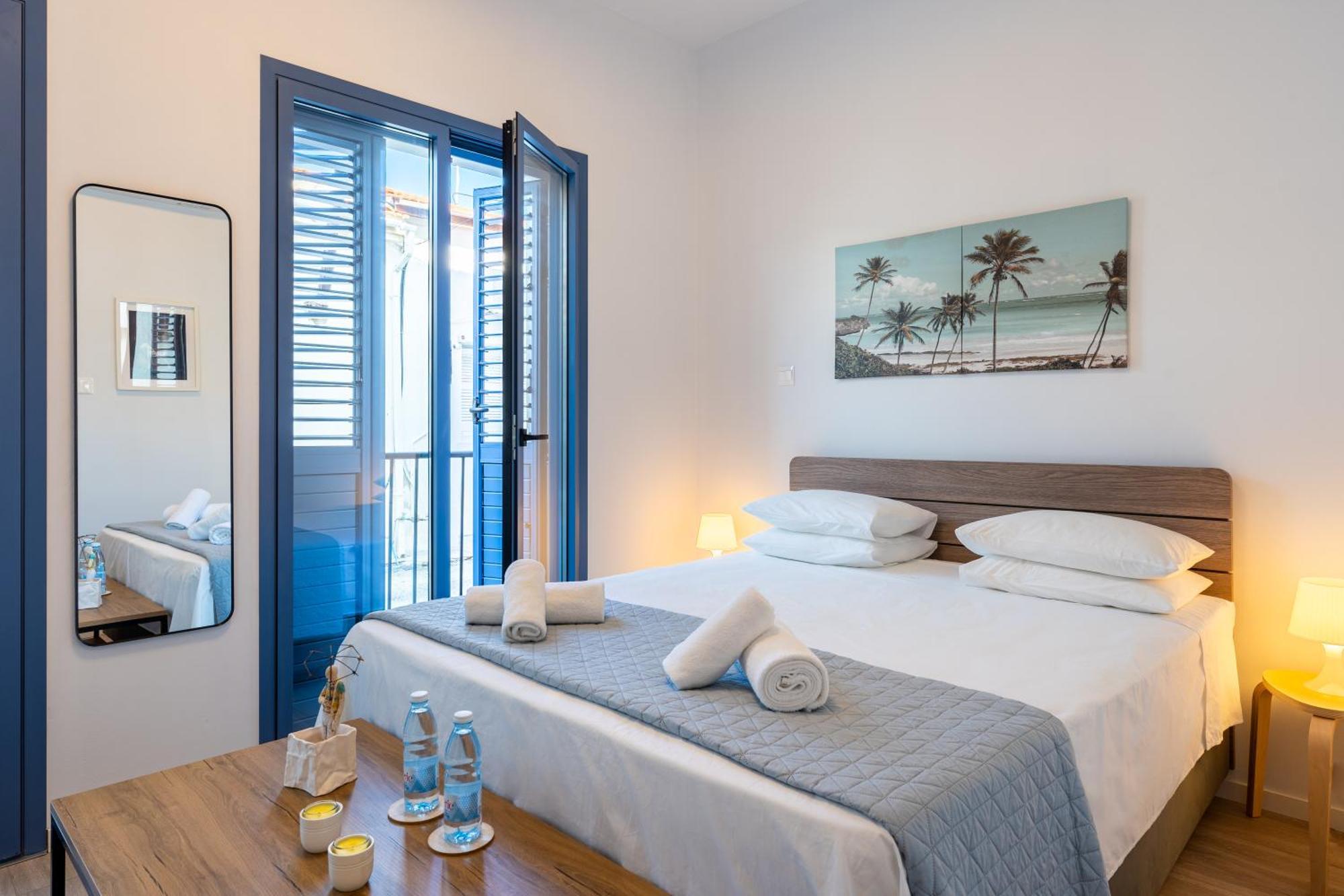 Le Voyageur By The Sea - Furnished Rooms Larnaca Ngoại thất bức ảnh
